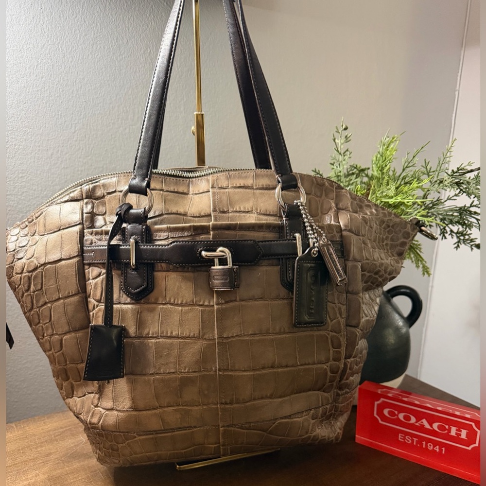 Coach Chelsea Croc Embossed Shoulder Bag